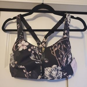 NWT Victoria's Secret Knockout Sports Bra 34D